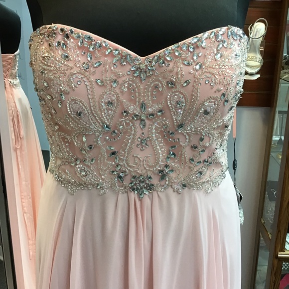 Clarisse Dresses & Skirts - Clarisse 3472 Blush Pink size 20